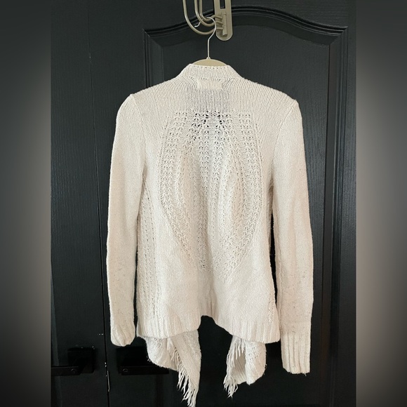 White Hollister Knitted Crocheted Cardigan - Picture 3 of 3